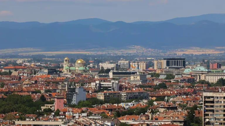 НСИ: Населението на Бугарија е 6 437 360 жители