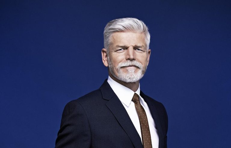 Претседателот на Чешка: Руските нарушувања на воздушниот простор на НАТО мора да бидат запрени со сила