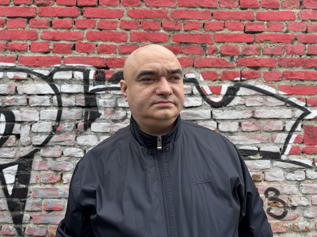 Бриселски торти, лекции за демократија, гаранции и железни крстови