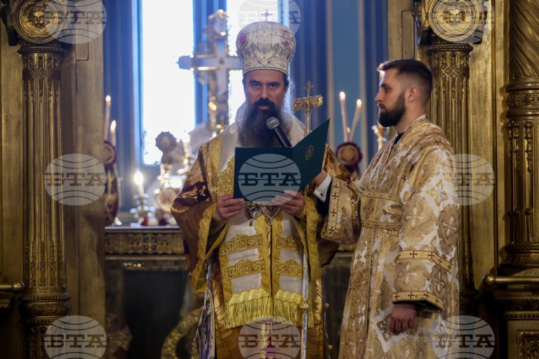 Бугарскиот патријарх Даниил служеше света литургија во бугарскиот храм „Св. Стефан“ во Истанбул
