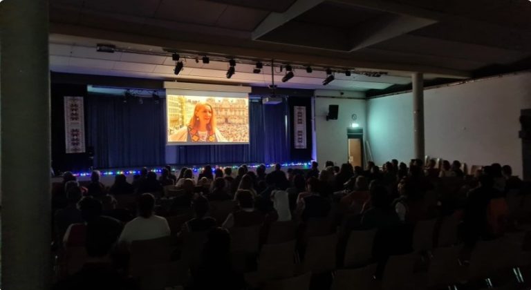 Премиера на документарниот филм „Магијата на бугарското оро“ на Милена Милотинова во Минхен