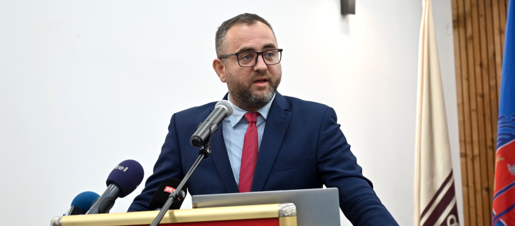 Тошковски најави построги правила за електричните тротинети и повисока старосна граница за управување