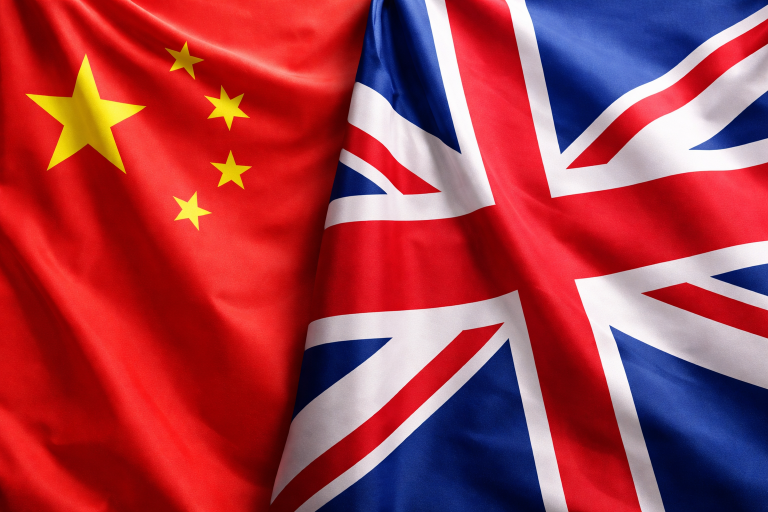 Кина и Велика Британија подготвуваат заеднички одговор на нестабилноста во светот