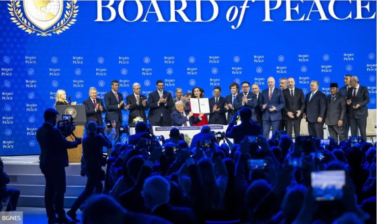 Бугарскиот премиер Желјазков присуствуваше на церемонијата за основање на „Советот за мир“ на Трамп во Давос