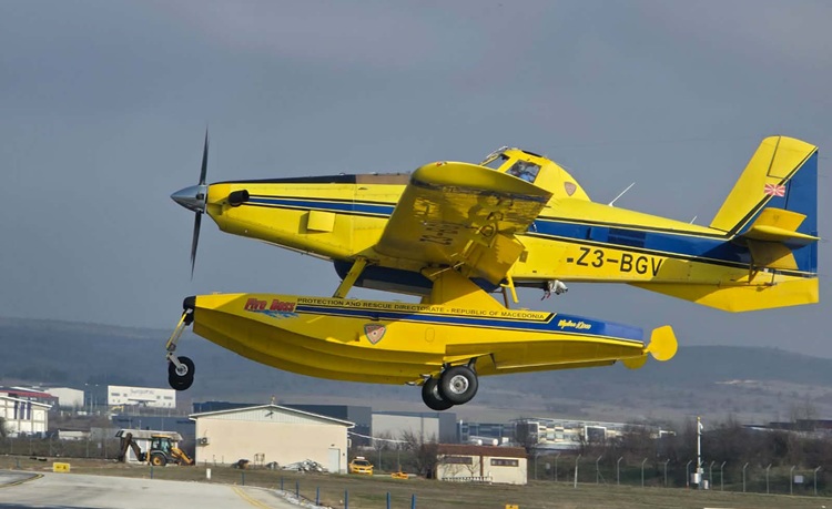 Тестирана подготвеноста на противпожарните авиони во Македонија