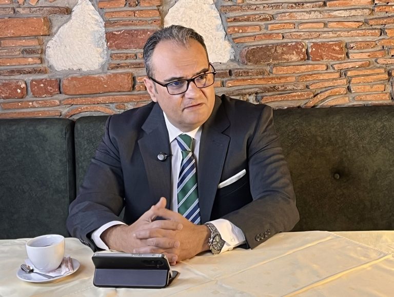 Трамп не го напушти НАТО- ниту Европа може да продолжи да го третира НАТО како до сега