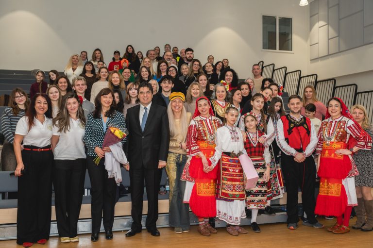 Документарниот филм  на Милена Милотинова „Магијата на бугарското оро“ беше прикажан во Лондон