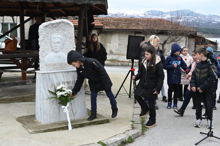 153 години бесмртност: Крупник оддаде почит на Васил Левски