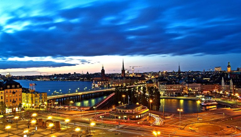 Шведска воведува мобилен систем за предупредување од воздушен напад