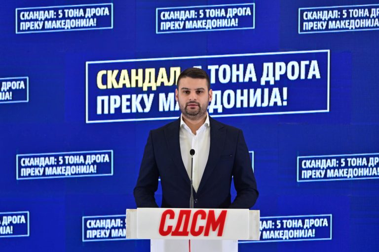 Димитријевиќ: Одговорноста за картелскиот скандал со пет тони дрога води директно до врвот на власта