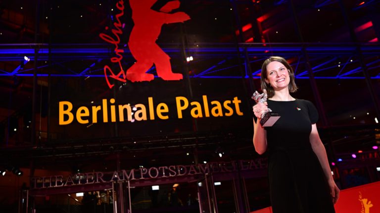 Филмот со бугарско учество „Нина Роза“ доби Сребрена мечка за сценарио на 76-то издание на филмскиот фестивал Берлинале