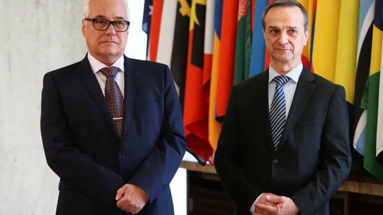 Марин Рајков и Ради Најденов ќе ѝ бидат заменици на Надежда Нејнски во Министерството за надворешни работи на Бугарија