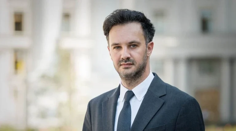 Фокусот на Трамп на Иран ги одложува мировните преговори за Украина