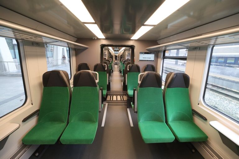 Првиот нов воз од „Шкода“ за бугарските железници беше претставен во Софија, ќе сообраќа од летото