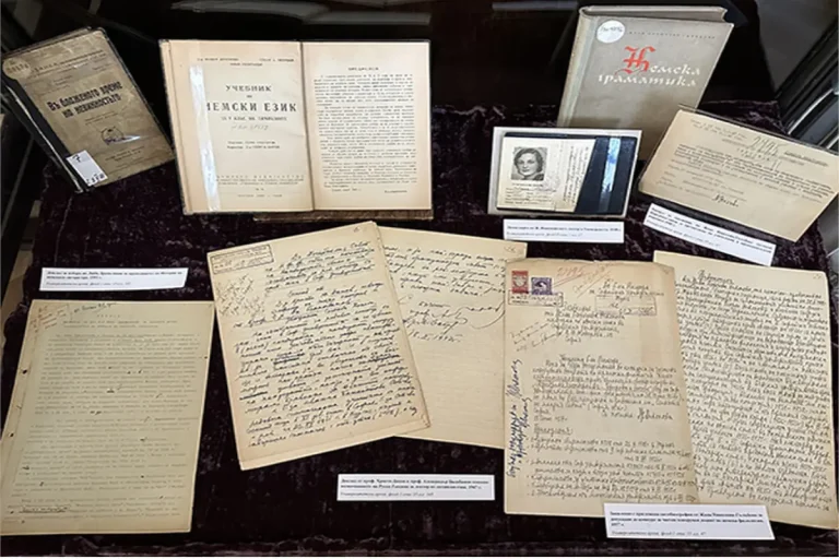 Изложба „Првите жени на Софискиот универзитет“ се отвора во Софија