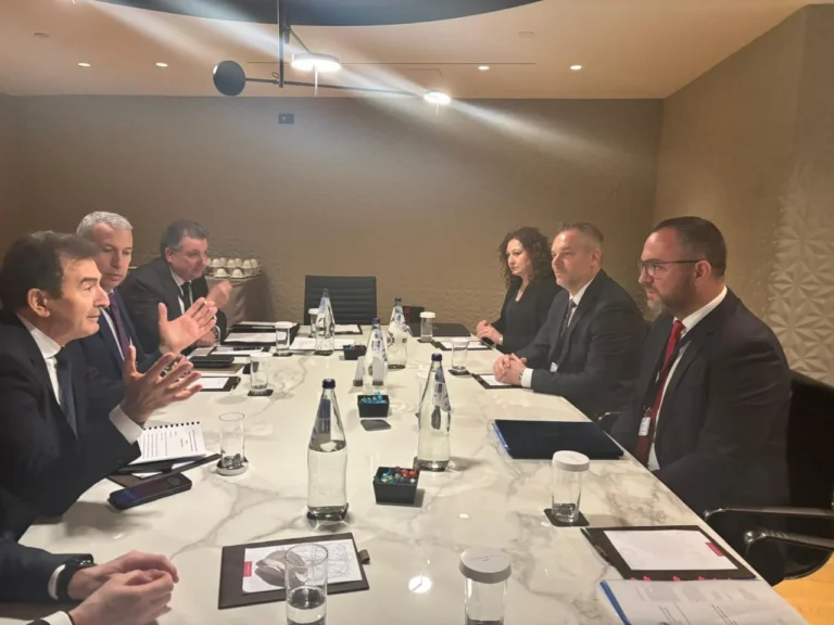 Тошковски од Атина: Заеднички и координиран одговор на криминалот и тероризмот, зајакната соработка со Грција