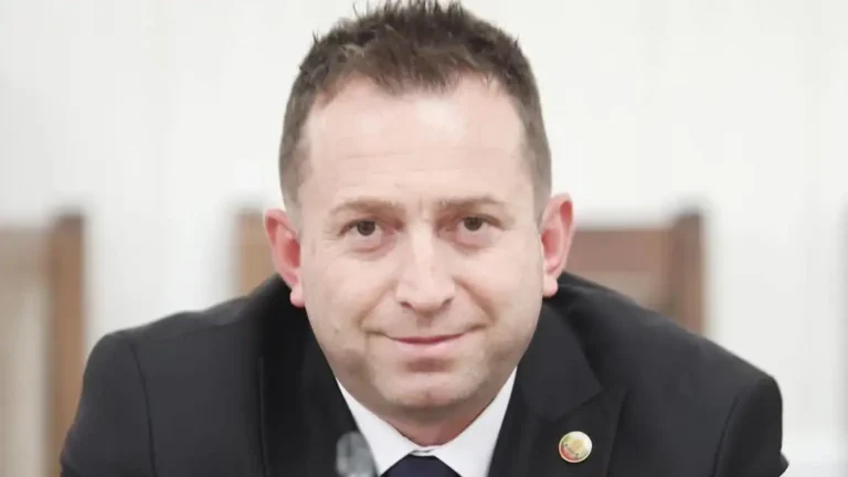 Лојалност или дискриминација: што навистина крие новиот предлог-закон за државјанствата на пратениците?