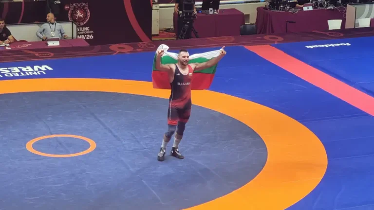 Бугарскиот борач Кирил Милов стана европски првак во Тирана: „Мечтите се остваруваат“