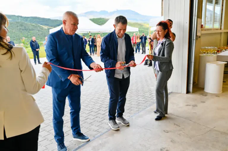 Во градот Симитли е отворена првата фабрика за оптички кабли во Бугарија