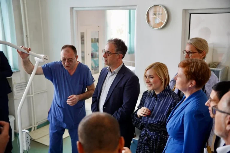 Алиу: Четири болници добија современа медицинска опрема вредна половина милион долари