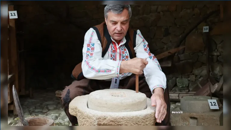 Етнографскиот музеј „Етар“ во Габрово, Бугарија со богата програма за Ѓурѓовден