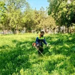 Центар во пролетна акција: Kосење трева и уредување на безбедни зелени површини во сите населби и маала