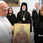 Папата Лав XIV го благослови бугарскиот народ, бугарската делегација му врачи икона на Св Иван Рилски и чипровски килим