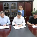 „Основната плата на вработените во општинската администрација ќе се зголемува за 7%, три години последователно“, велат од општина Тетово