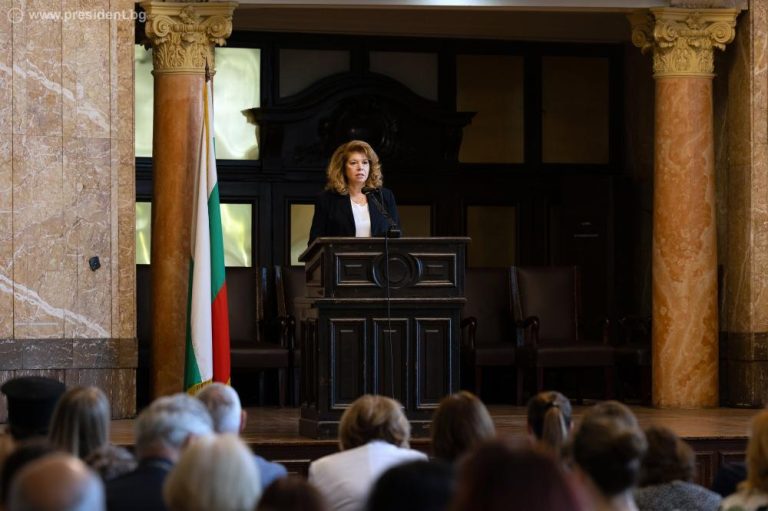 Јотова: Научниците од Центарот „Проф. Иван Дујчев“ му служат на бугарското достоинство