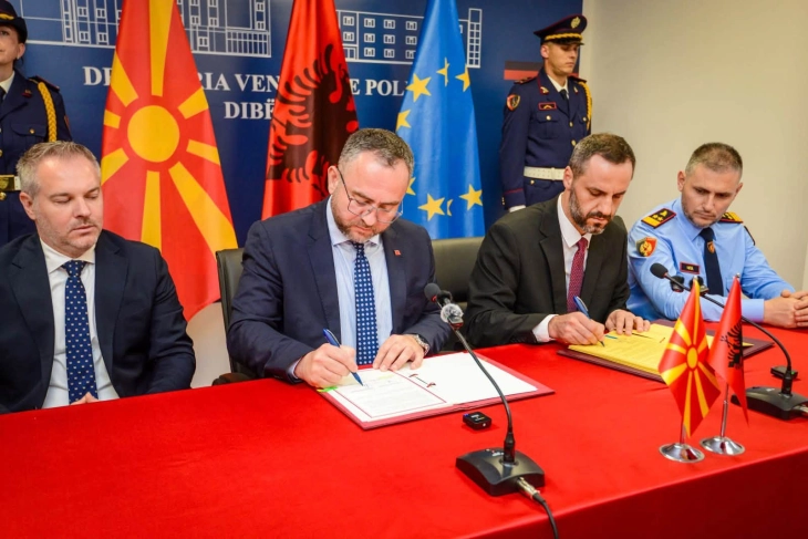 Тошковски и Љамалари со потпис се договорија за заеднички гранични контроли меѓу РС Македонија и Албанија