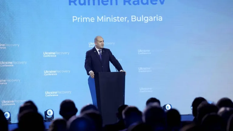 Радев во Гдањск: Бугарија го поддржува долгорочното обновување на Украина