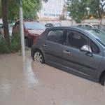 Силно невреме ја погоди Бугарија: две жени повредени во Јамбол, поплави во Варна и материјални штети на јужното крајбрежје