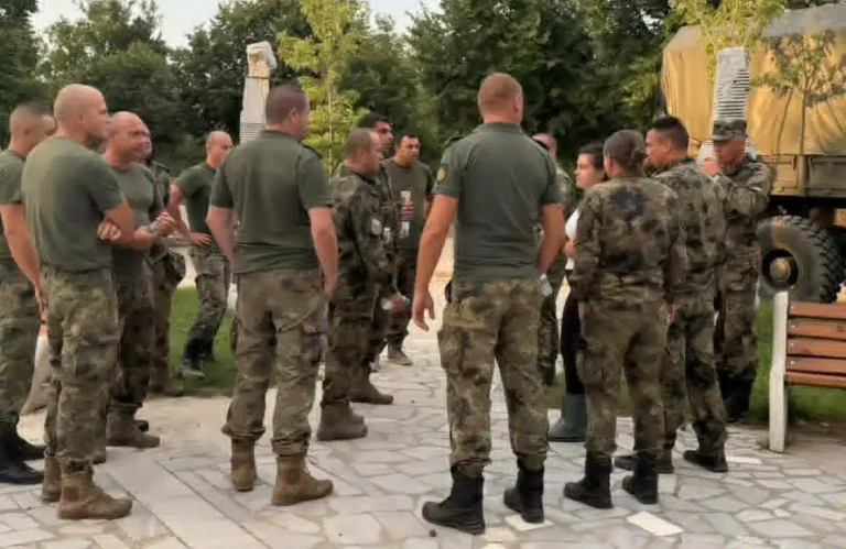 Над 300 лица се ангажирани во справувањето со последиците од поплавата во Струмјани