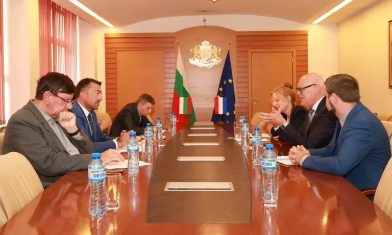 Холандија и Бугарија ја продлабочуваат соработката во земјоделството и геотермалната енергија