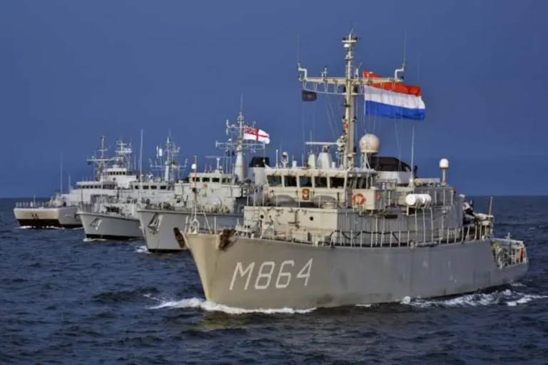 Бугарија ја засилува морнарицата со седум миноловци од Холандија и Белгија