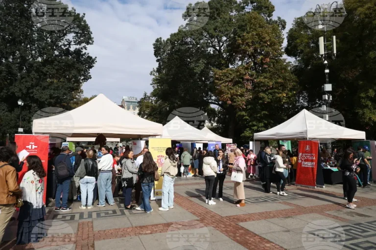 Софија го одбележува Европскиот ден на јазиците со Саем на јазиците пред Народниот театар „Иван Вазов“