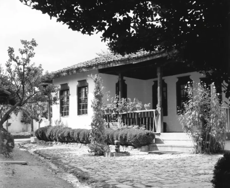Обновениот „Дом на Вазови“ ја раскажува семејната историја на Иван Вазов