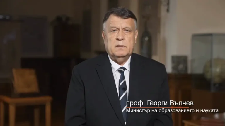Министерот за образование и наука на Бугарија проф. д-р В’лчев: Со настани како „Алеја на книгата“ да ја вратиме нормалноста во читањето