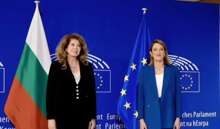 Јотова разговараше со претседателката на Европскиот парламент Роберта Мецола