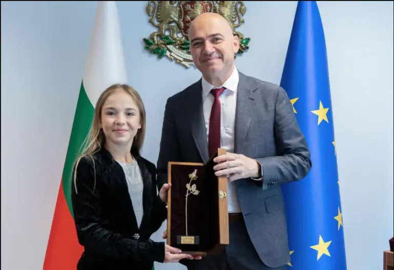 Светската шампионка во ритмичка гимнастика Стилијана Николова станува амбасадор на бугарскиот туризам