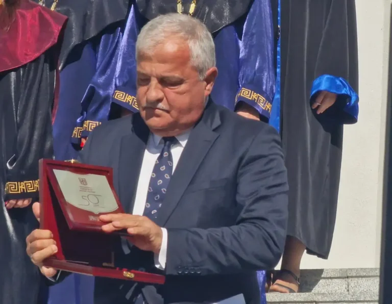 Градоначалникот на Гоце Делчев одликуван со Почесниот знак на Југозападниот универзитет во Благоевград