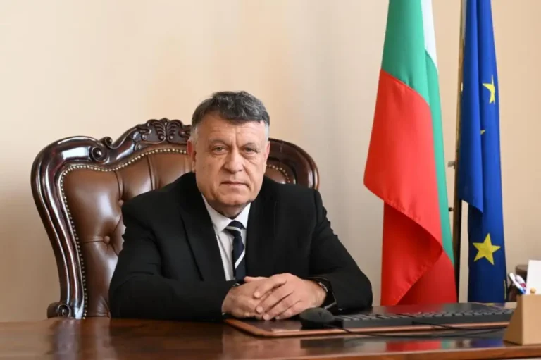 Бугарскиот министер за образование Георги В’лчев: Училиштето има мисија  на секое дете да му даде знаење, самодоверба и шанса да го пронајде својот пат во животот