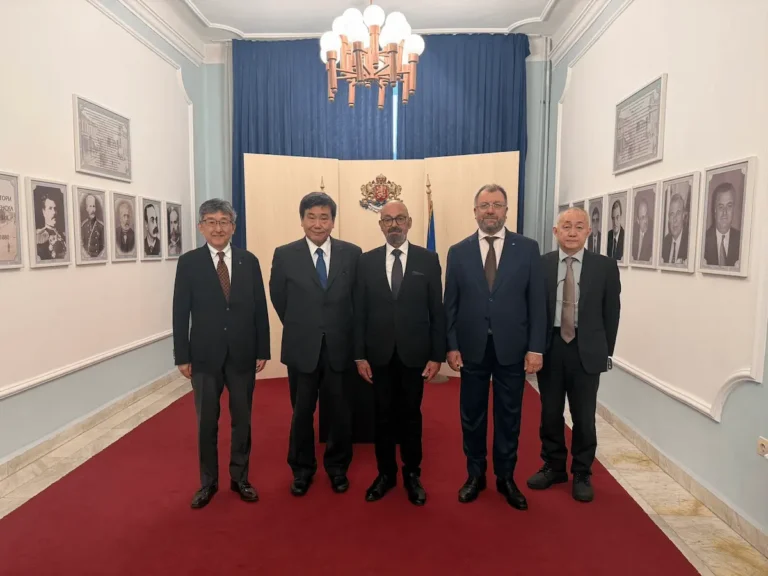 Варна и Јапонија ги разгледуваат можностите за соработка во образованието, културата и економијата