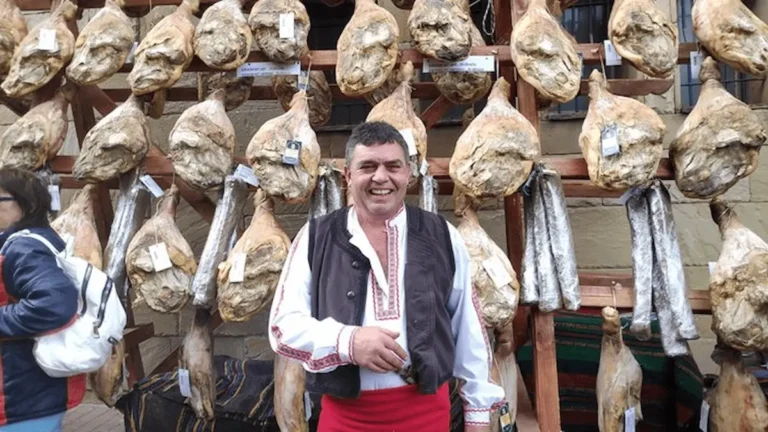 Бугарскиот град Елена ги пречекува љубителите на традиционалната храна