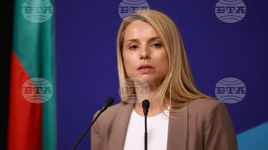 Портпаролката на ЦИК на Бугарија, Стојанка Балова: Сите избирачки места во земјата се отворени и започнаа со работа