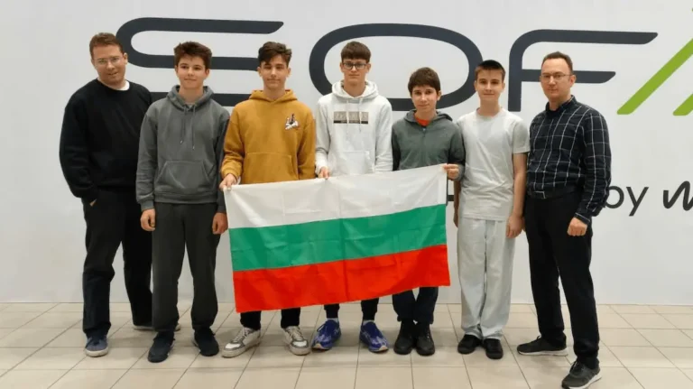 Петмина бугарски ученици ќе учествуваат на меѓународната олимпијада по астрономија и астрофизика во Тајланд
