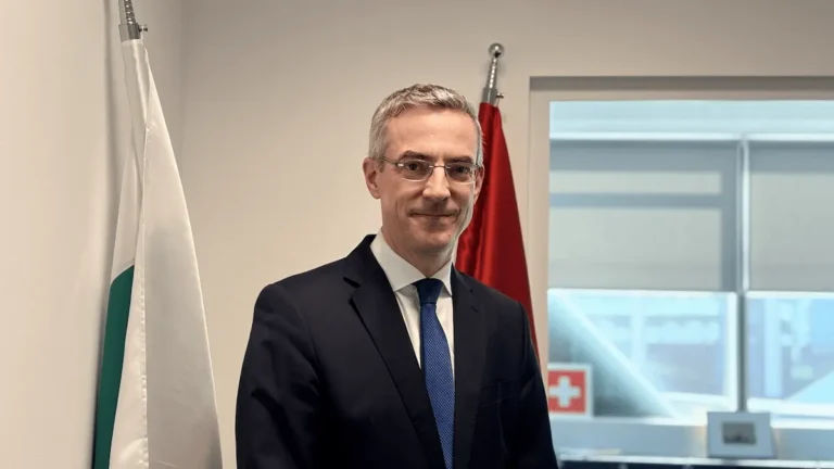 Швајцарскиот амбасадор во Бугарија, Пјер Хагман, за БНР: Швајцарија е меѓу петте најголеми инвеститори во Бугарија, партнерството се проширува кон иновациите