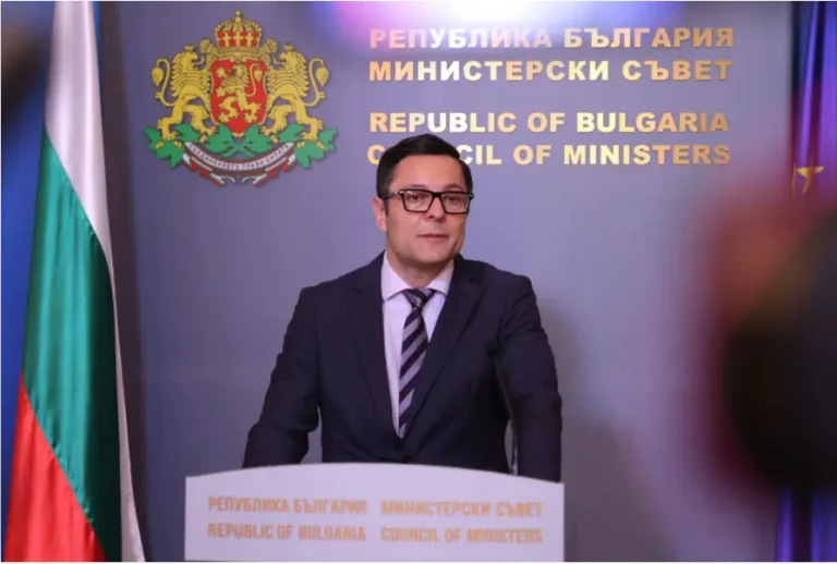 Пулев: Целта е фабриката на „Рајнметал“ во Бугарија да биде изградена за 30 месеци
